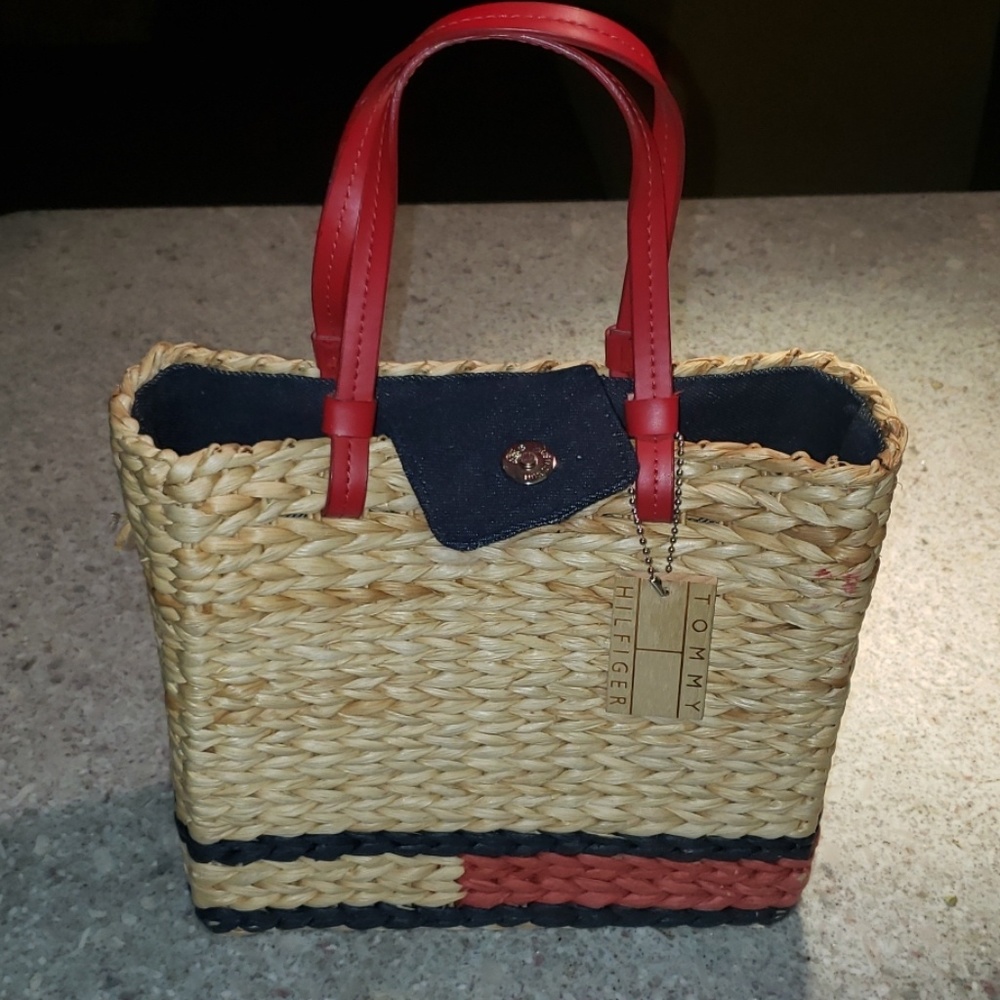 Tommy Hilfiger straw tote bag
